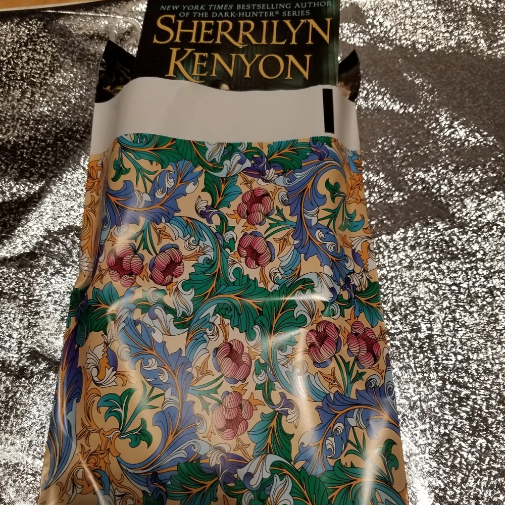 Bundle Free: 5 Floral poly mailers